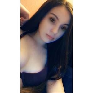 Meet your Posher, Leah